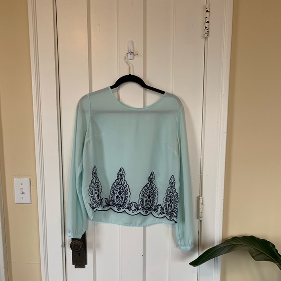 Blue blouse - Picture 1 of 2